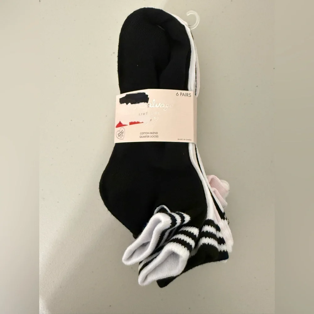 P.J. Salvage Black and White Casual Socks